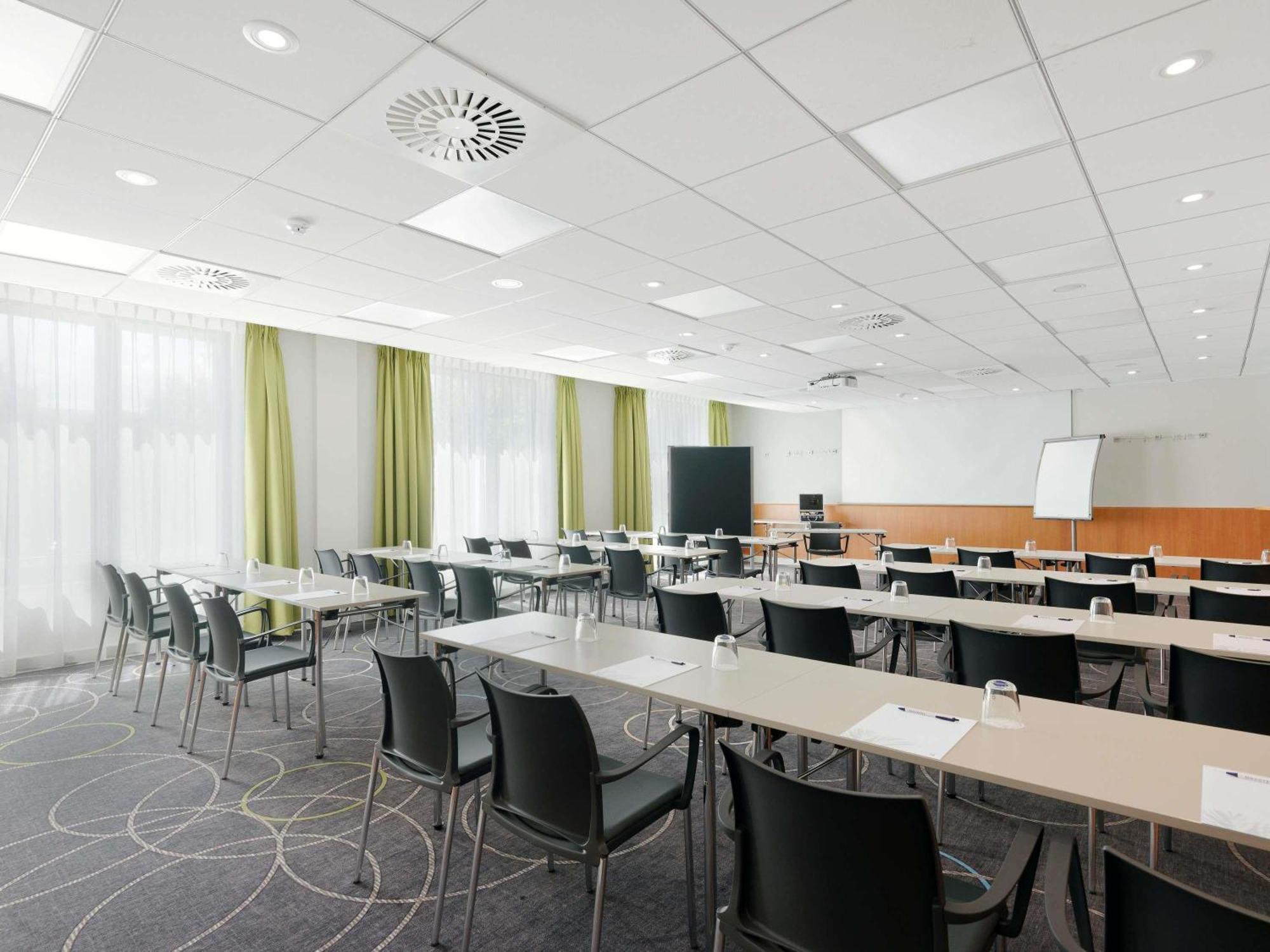 Novotel Mitte Отель